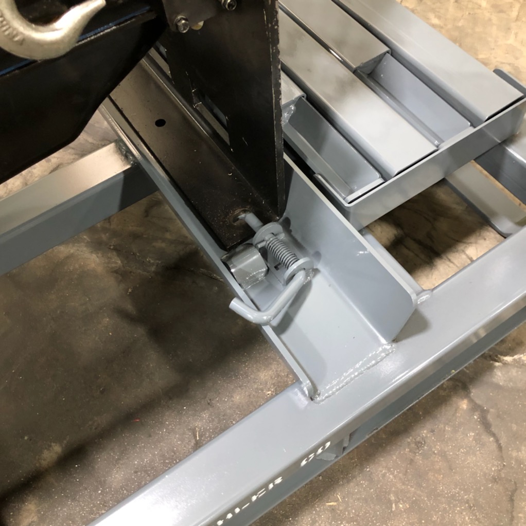 img10 V8 Engine Rack Pin Locator