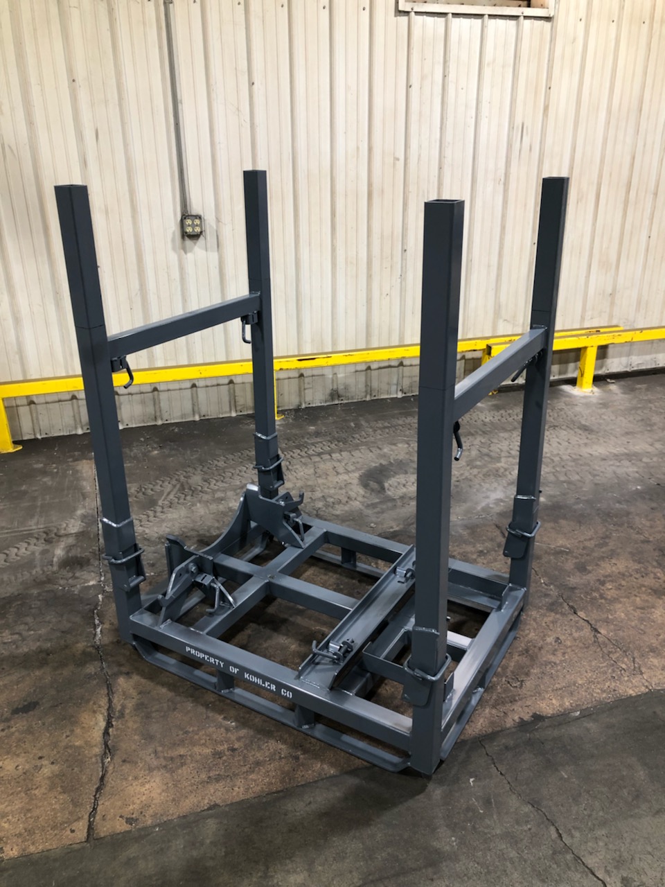 img5 V8 Large Engine Rack